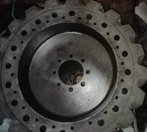 Колесо - диск с цельнолитой шиной 12-16.5 (33*6-11) (PCD8/203.2 HUB152.4) ROLLTAH (неразборное)  