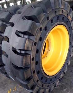 Цельнолитая шина 23.5-25 (19.50-25) ROLLTAH RT107  